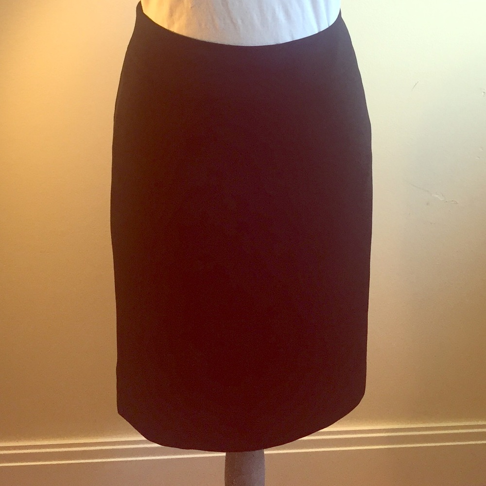 Pencil skirt size 10P black